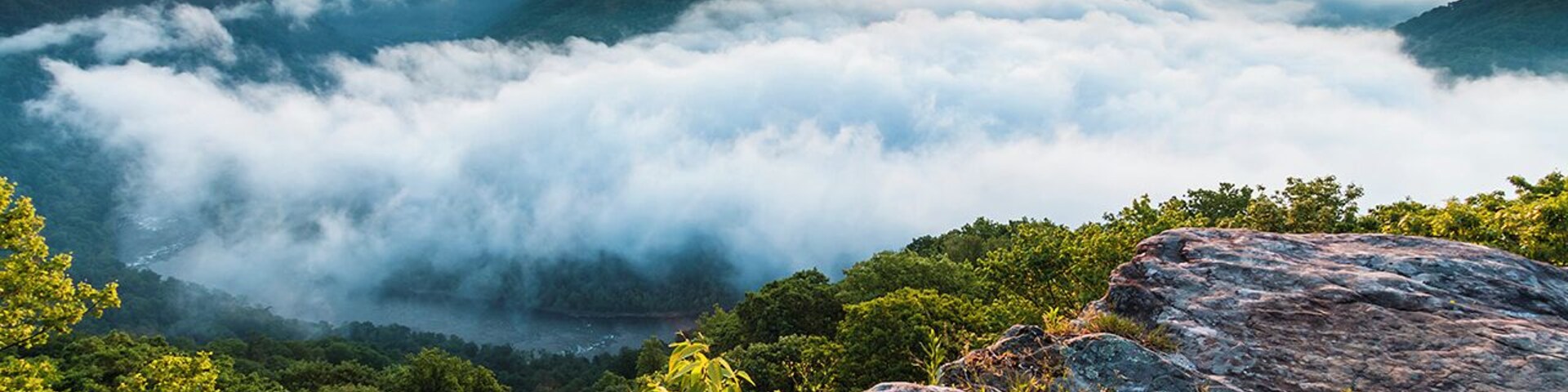 Sunrise in the New River Gorge in West Virginia
#goldenhour