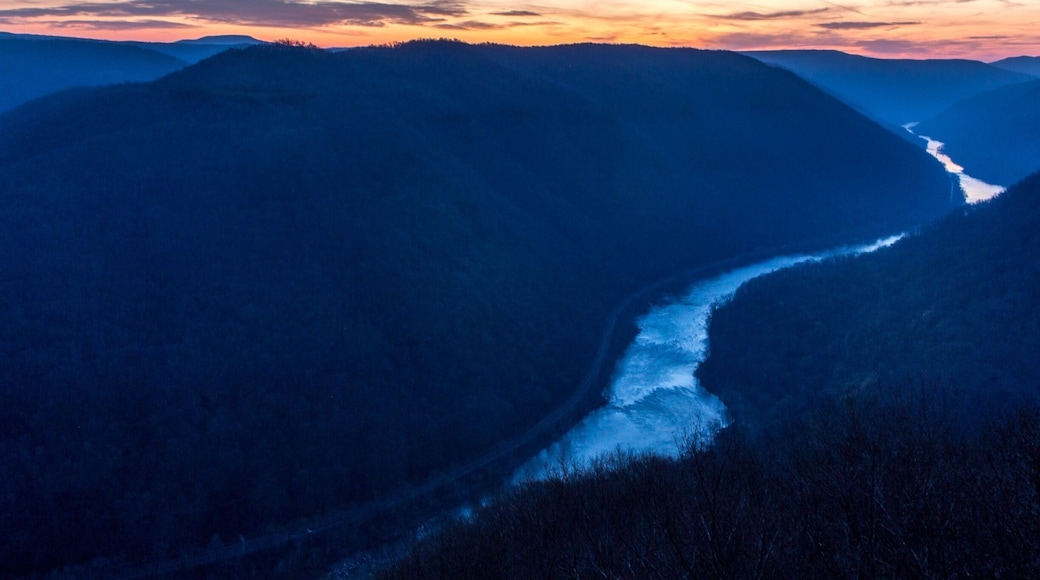 Main overlook at Grandview. The New River