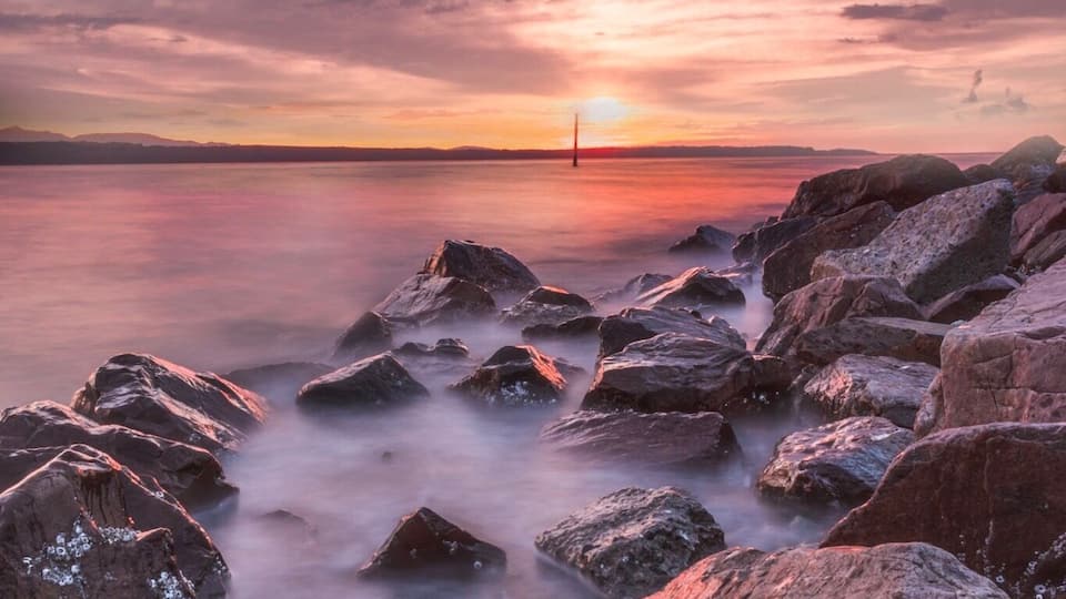 #sunset in Edmonds, WA
#goldenhour
#LikeALocal
#golden