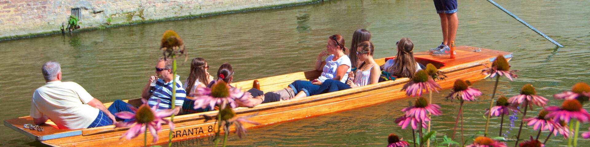 Cambridge featuring kayaking or canoeing, boating and a lake or waterhole