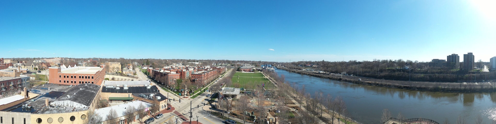 downtown Elgin