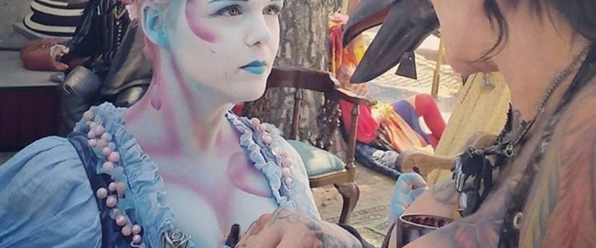 Renaissance Faire women: Joker vs Crow.
This Renn Faire outside LA runs every June!