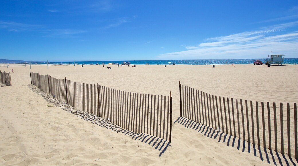El Segundo which includes a beach