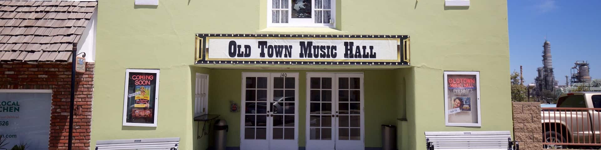 El Segundo which includes heritage architecture and signage