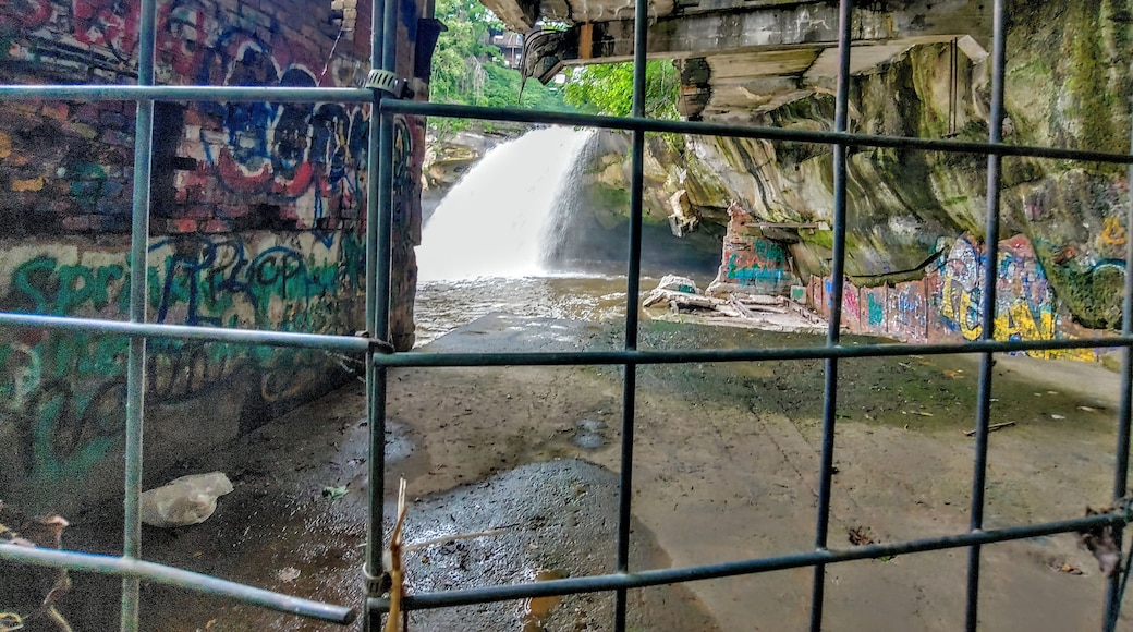 Urban decay AND a waterfall in a single shot!
The east falls at Cascade Park as seen through the graffiti riddled remains of an old mill.