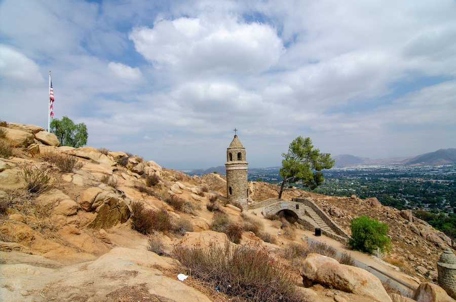 Beautiful shot of the stone cross tower in the Mount Rubidoux trail in California