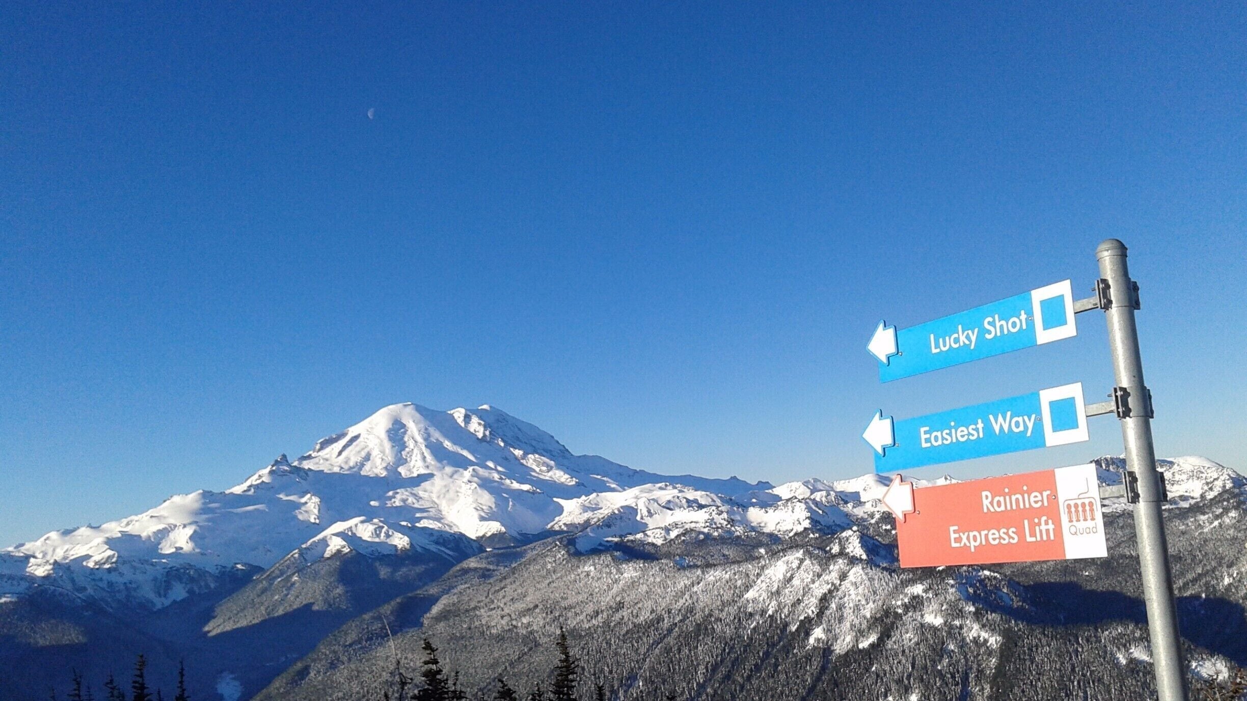 Starting the year off snowboarding at Crystal Mountain was a wise choice. #LifeAtExpedia