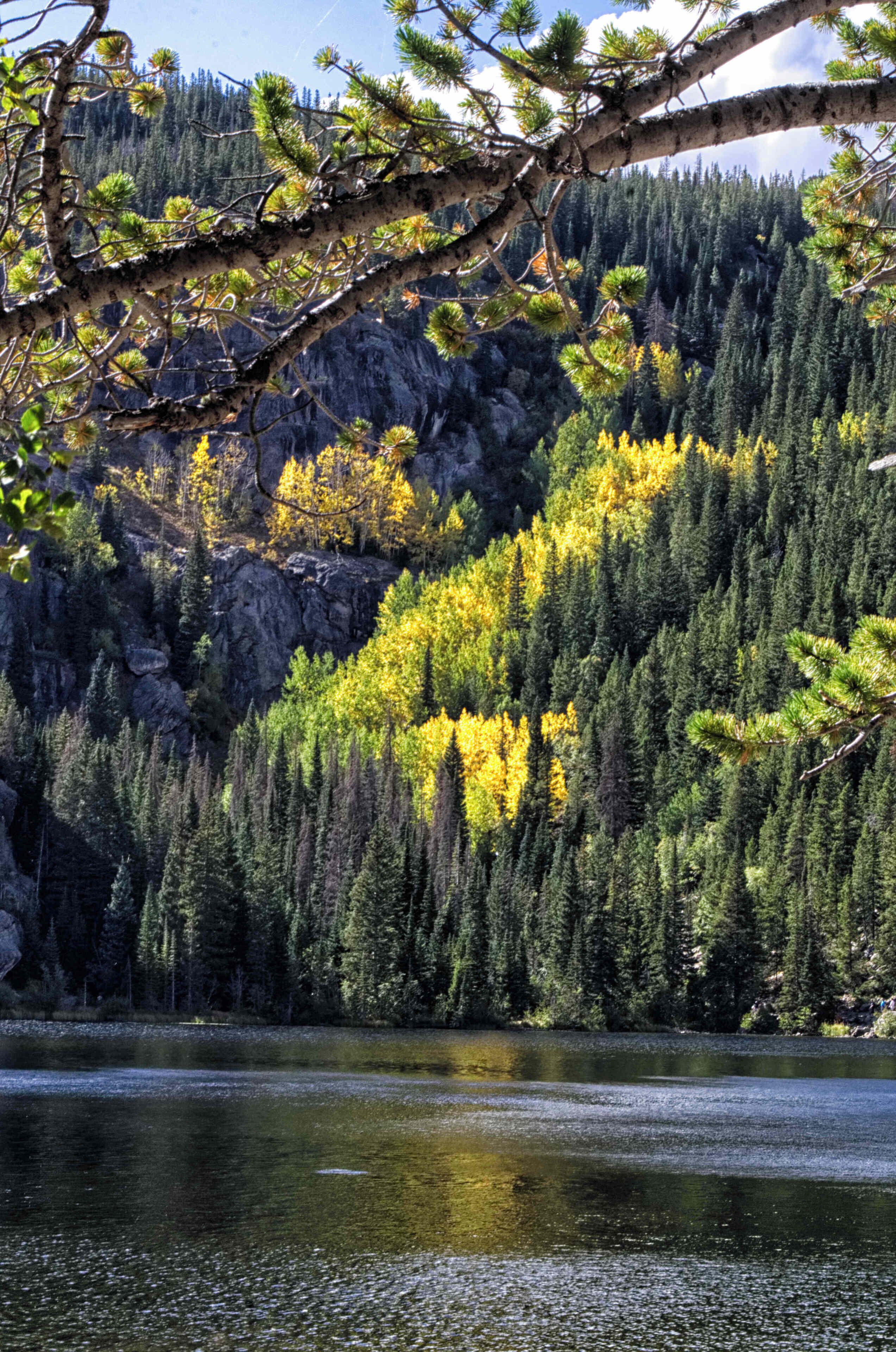 This was a lake we stopped and saw just a few hundred feet from the parking lot.