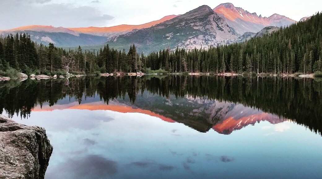 Bear Lake is still at sunset.
#RockyMountainNationalPark #NationalPark #Rockies #Mountains #lake #mirror #reflection #sunset #goldenhour #takeahike #hiking #summer
