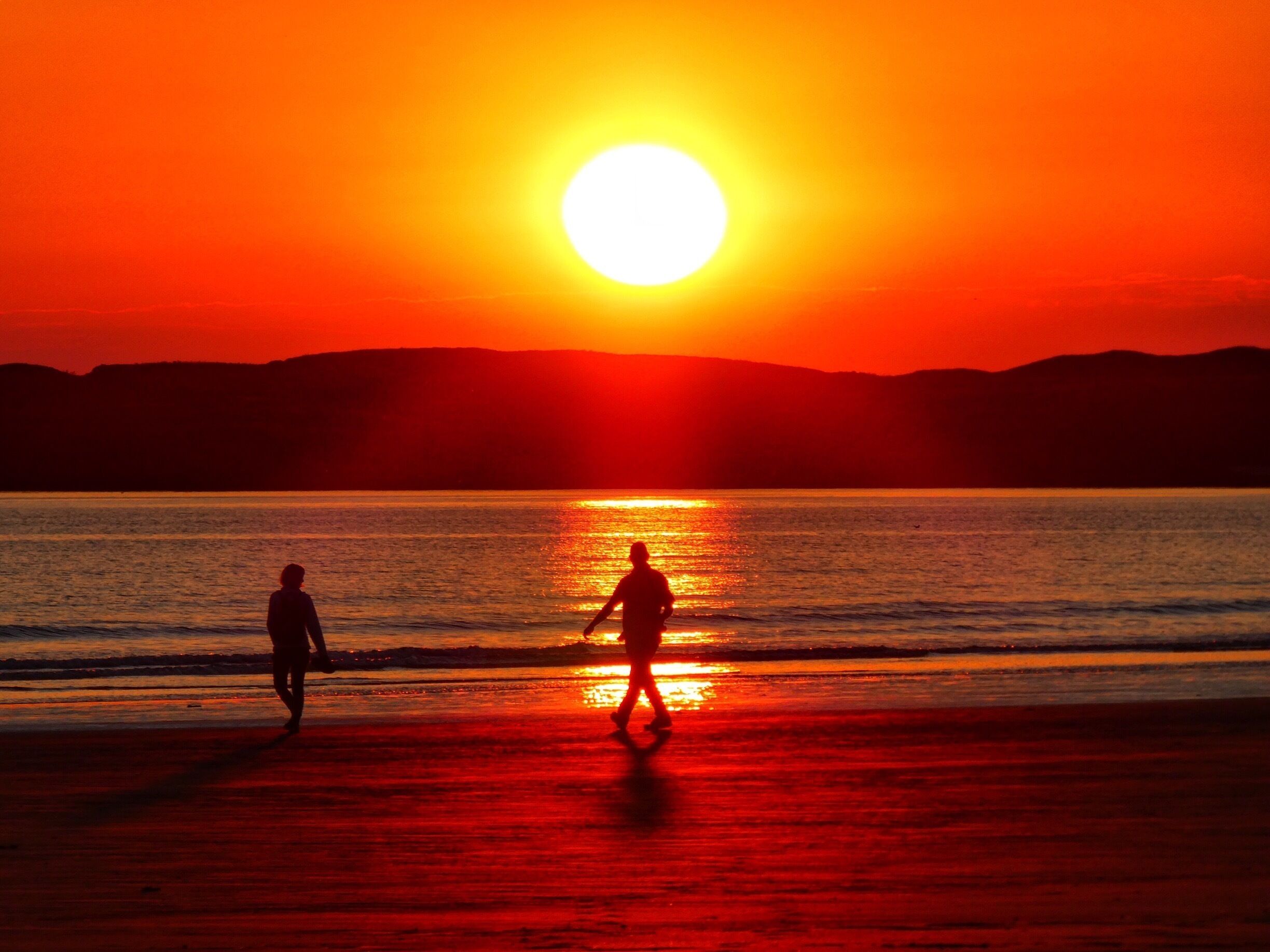 Fabulous sunsets in the UK right now 