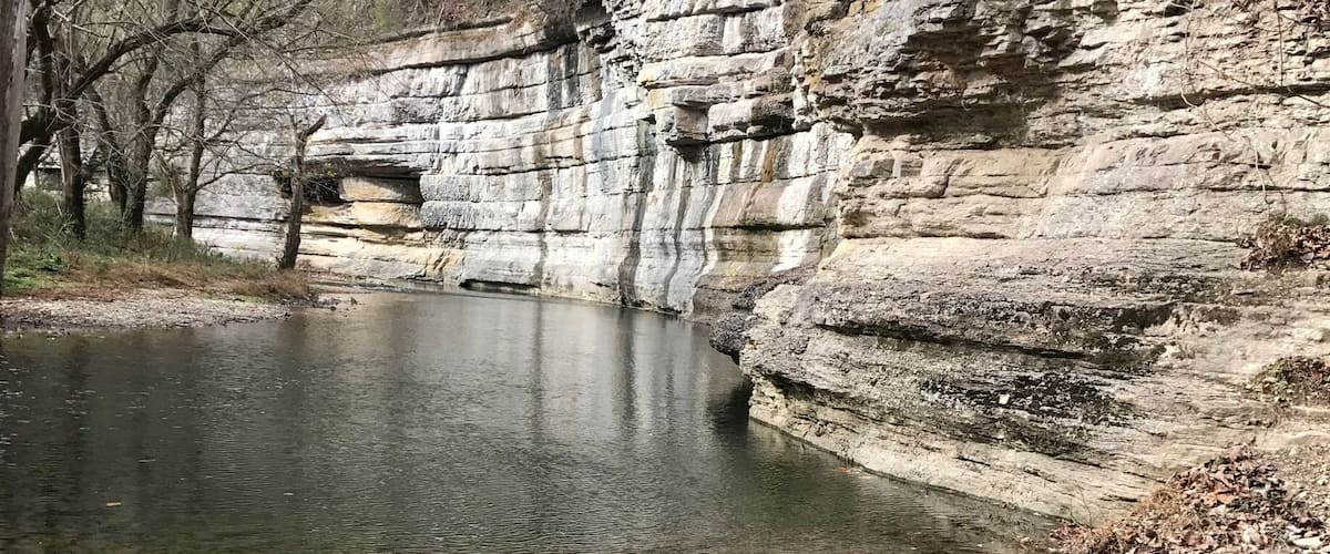 Thanks to my friend of mine who's recommended me to this spot easy hike short walk to get there