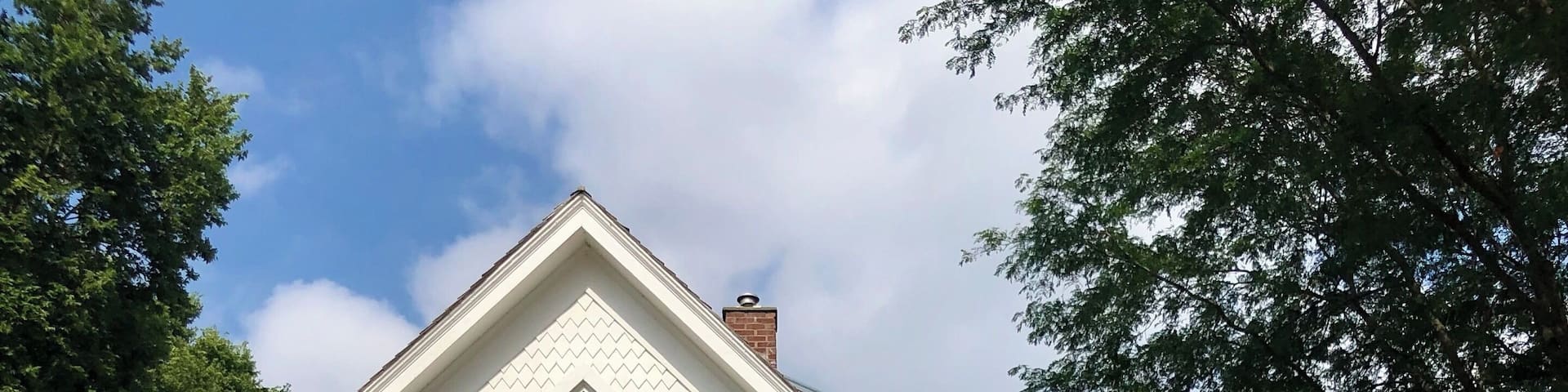 The Reagan family moved into this house in 1920 when Ronald was nine years old. They would live here for three years before moving. The family would live in Dixon for a total of 13 years and Ronald considered this his boyhood home and would visit friends here for the rest of his life.