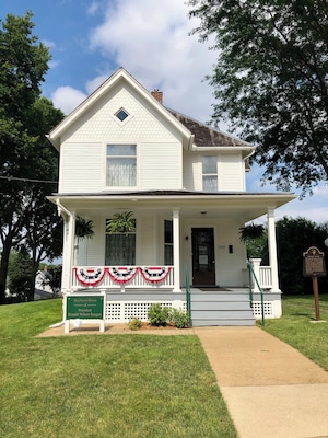 The Reagan family moved into this house in 1920 when Ronald was nine years old. They would live here for three years before moving. The family would live in Dixon for a total of 13 years and Ronald considered this his boyhood home and would visit friends here for the rest of his life.