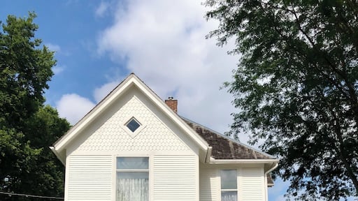 The Reagan family moved into this house in 1920 when Ronald was nine years old. They would live here for three years before moving. The family would live in Dixon for a total of 13 years and Ronald considered this his boyhood home and would visit friends here for the rest of his life.