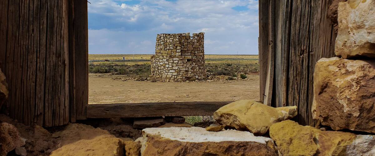 The original Two Guns, AZ zoo location across the old Route 66 concrete bridge on the West side of Canyon Diablo. Located off Interstate 40 between Winslow and Flagstaff Arizona. #2gunsghosttown, #olderoute66, #CanyonDiablo, #Apachedeathcave
