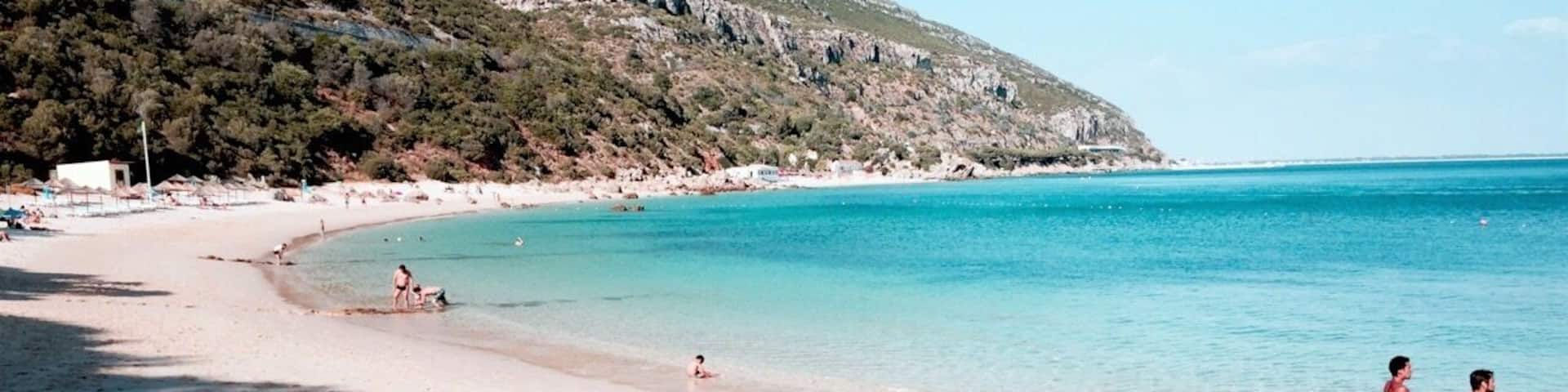 Praia de Galapos, Arrabida Natural Park, Setúbal - Portugal.
One more amazing beach where you can relax and enjoy a great moments! You will find 2 restaurant/bars in there. I recommend the visit...
#praiadegalapos #setubal #serradaarrabida #waterlust #portugal #beach #summer #nationalpark