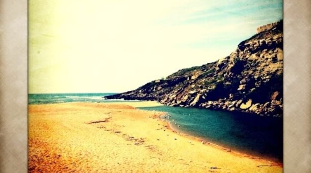 Foz do Rio Alcabrichel na Praia do Porto Novo
Alcabrichel river mouth in Porto Novo beach