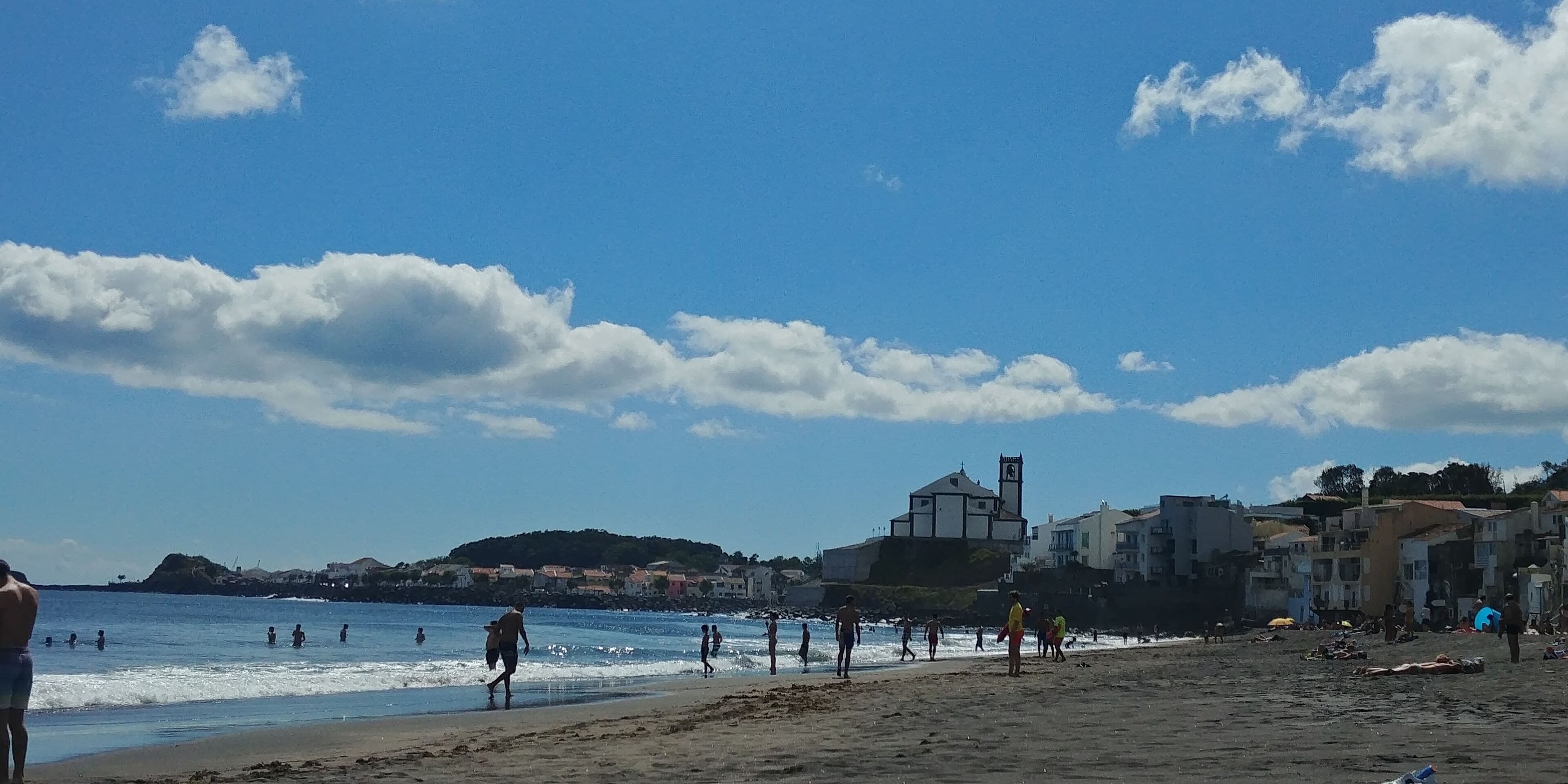 Populo beach in Sao Roque. 5 minutes from Ponta Delgada the Capital city of Sao Miguel. The ocean was acpected to be cold as it is the Atlantic Ocean. What an amazing day!