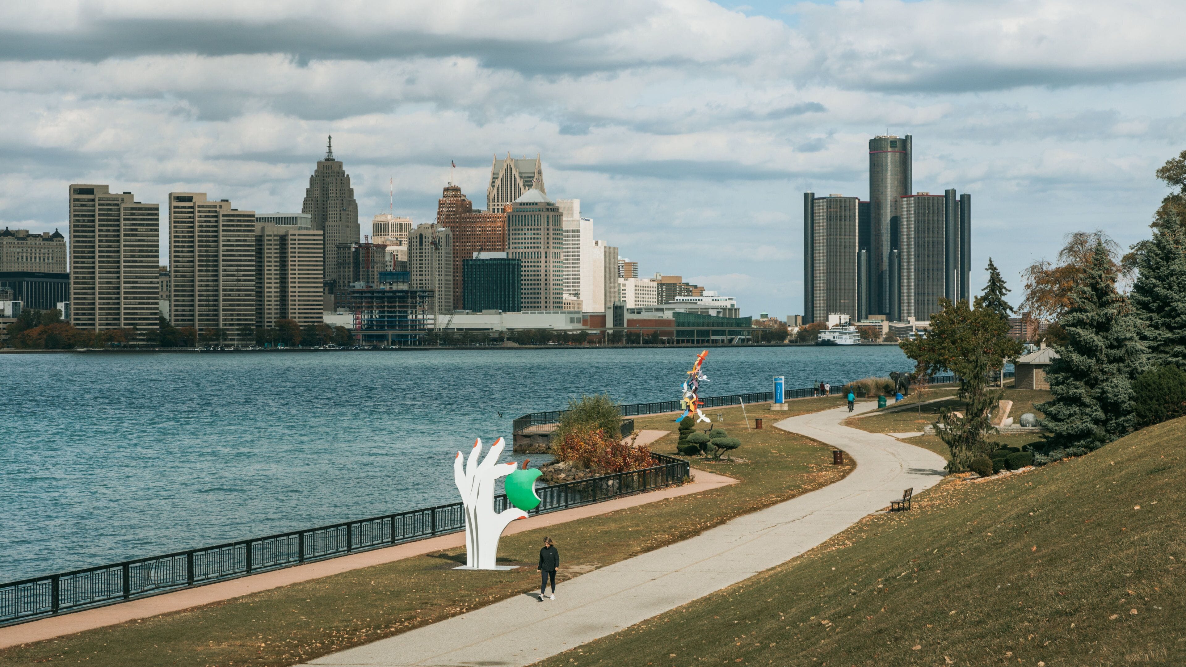 Windsor Riverfront which includes outdoor art, a city and a park