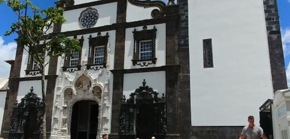 I love churches and it's architecture.