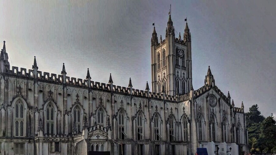 St. Paul's Cathedral is an CNI, #Church of North India #Cathedral of Anglican background in #Kolkata, West Bengal, India, noted for its Gothic #architecture. It is the seat of the Diocese of Calcutta. The cornerstone was laid in 1839; the building was completed in 1847. It is said to be the largest cathedral in Kolkata and the first Episcopal Church in Asia. It was also the first cathedral built in the overseas territory of the British Empire.