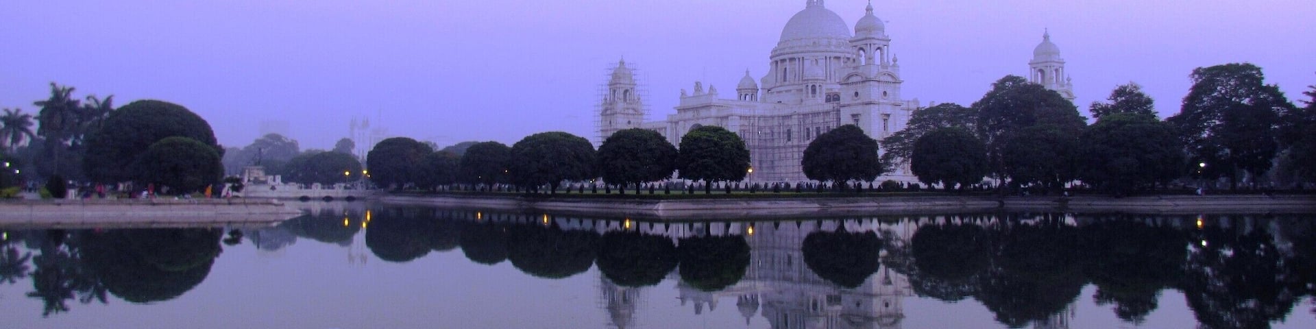 The Beauty of Victoria Memorial in the Evening.
The Memorial was constructed in the Honour of Queen Victoria-i by the British Raj under the stewardship of Lord Curzon,the then Viceroy in India.