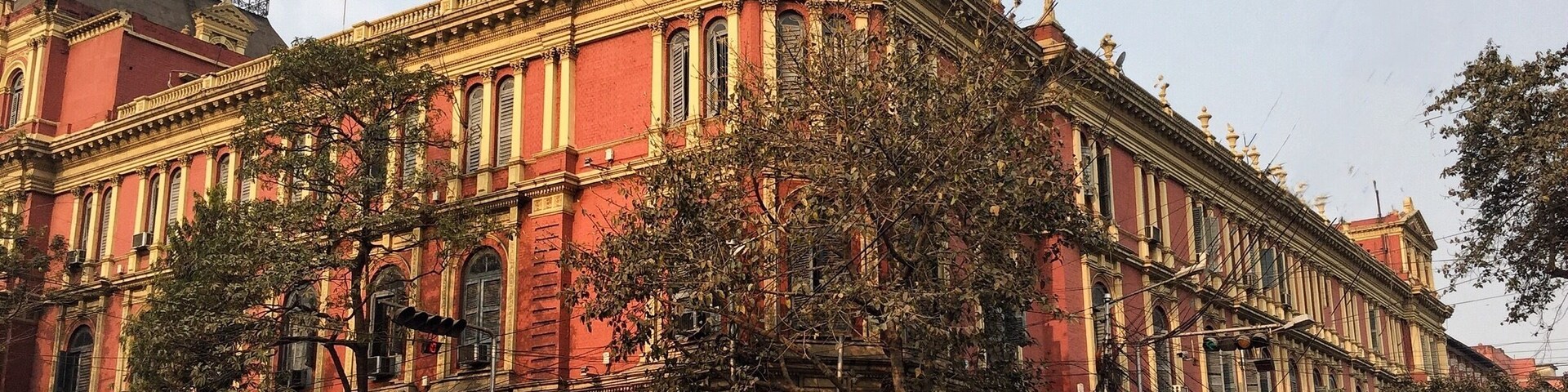 Treasury building. A landmark building on the main commercial district of Kolkata #stunningstructures