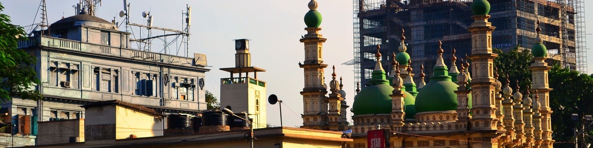 Built by Prince Ghulam Mohammed in memory of his father Tipu Sultan, the ruler of Mysore, Tipu Sultan Mosque is a landmark absolutely at the center of the #kolkata #Hometown