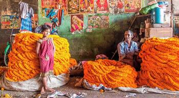 There is a huge flower market on the banks of the Hoogly river in Kolkata, this is under the Howrah bridge.