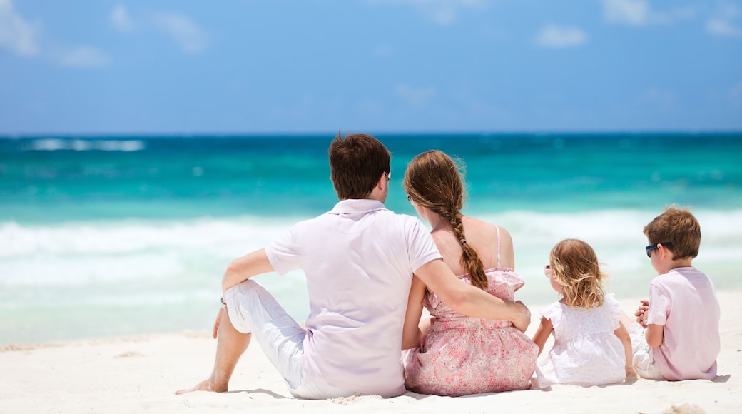 Family on Caribbean vacation