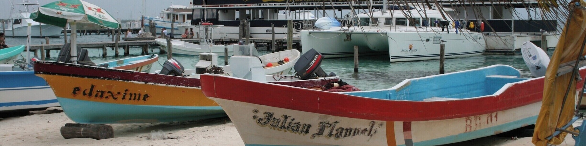 “#beach”
Isla Mujeres (Spanish for "Island of Women") is an island in the Caribbean Sea