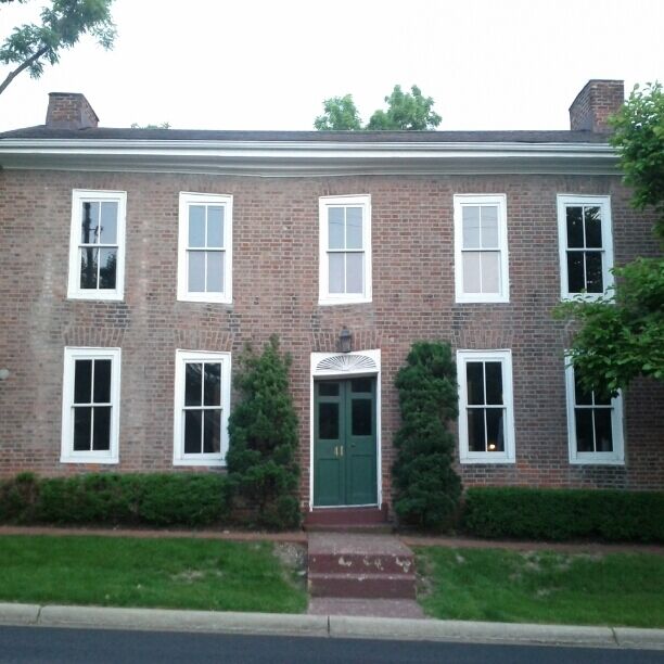 Something's wonky about this joint. John Snow house.