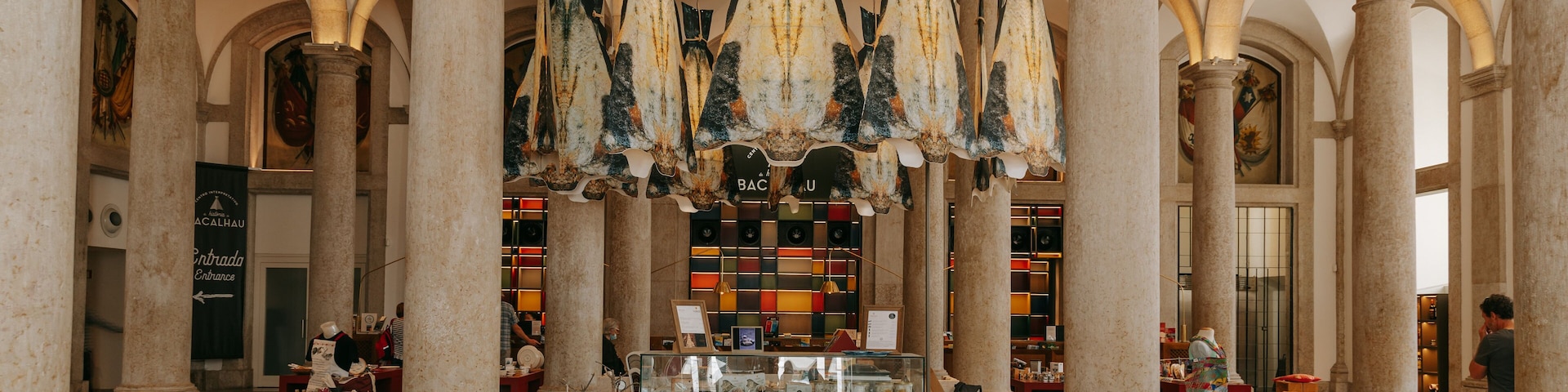 Centro Interpretativo da História do Bacalhau which includes interior views