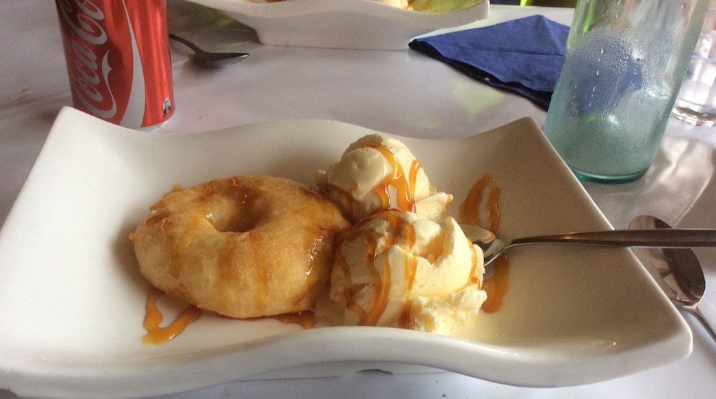 Pineapple fritters and vanilla ice cream
