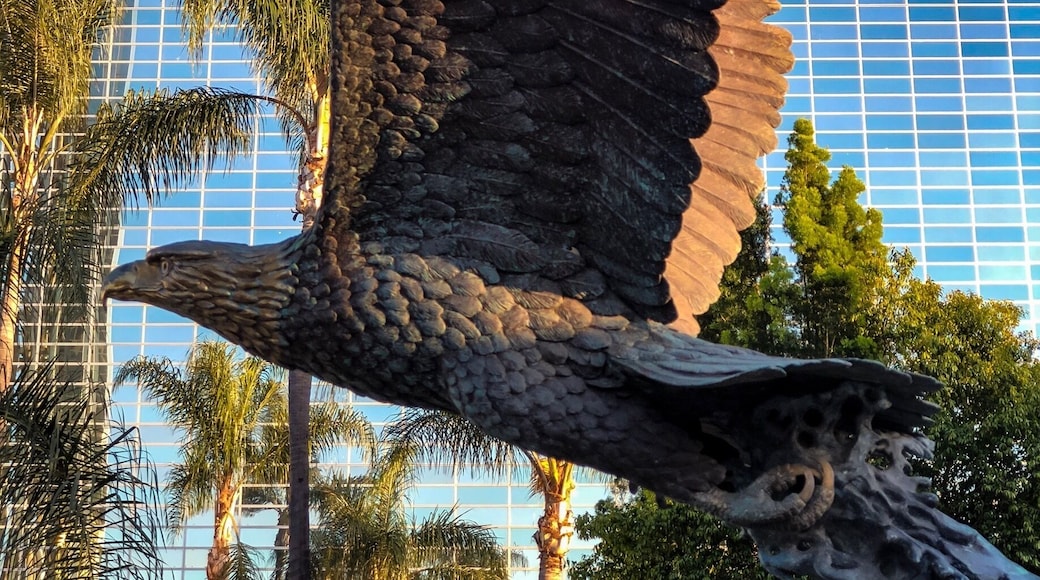 Weird sky over the building.. otherwise I like it