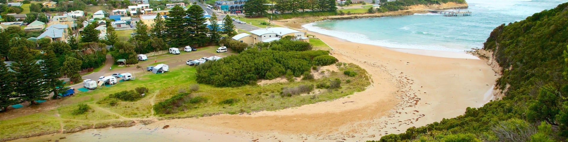 Port Campbell featuring a coastal town and landscape views