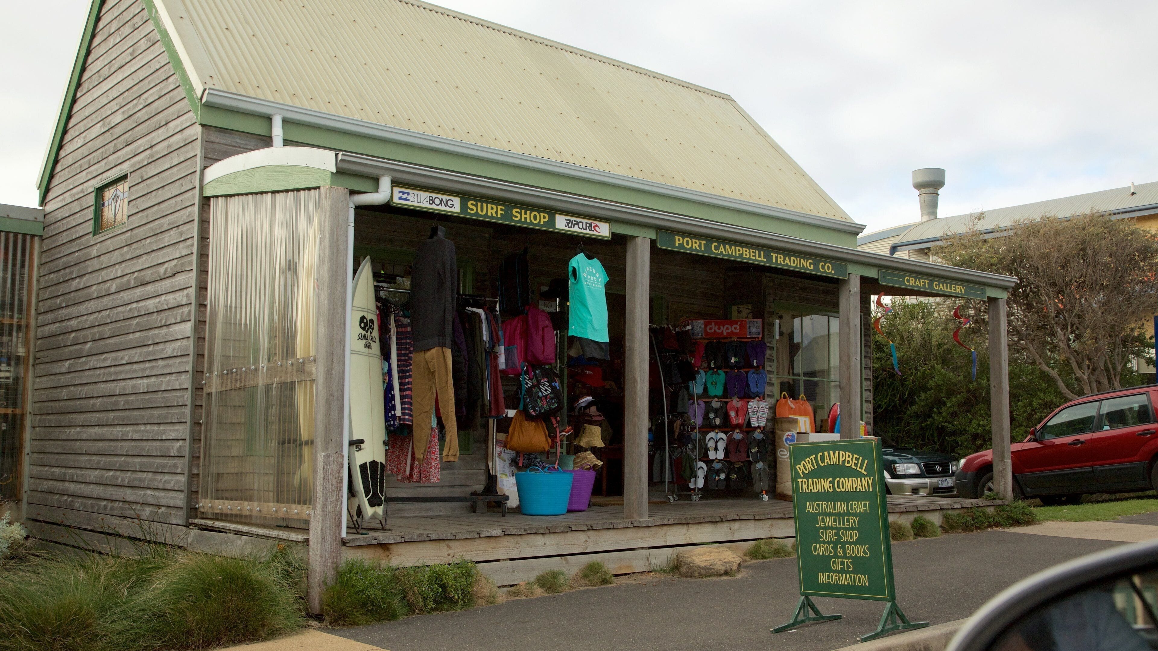 Port Campbell welches beinhaltet Einkaufen