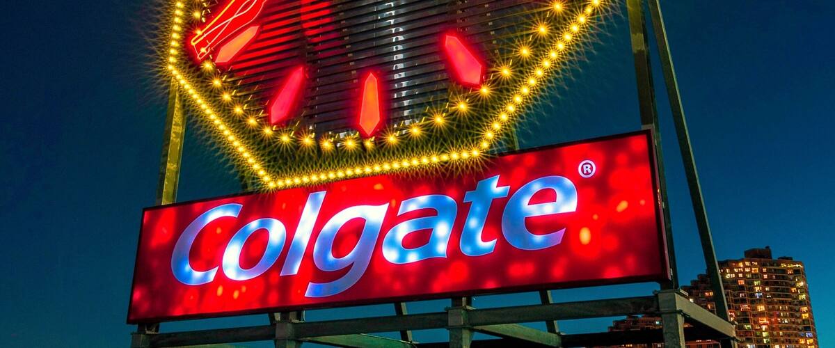 “The Colgate Clock” is an octagonal clock facing the Hudson river near Exchange Place in Jersey City New Jersey. It is 50 feet in diameter and is currently situated 400 m south of where the headquarters of consumer products conglomerate Colgate Palmolive used to be situated before it left the area in 1985. This is actually the second Colgate clock built in 1924 to replace an earlier clock which was constructed to commemorate Colgate’s centennial in 1906. The original Clock now sits in the Colgate factory in Clarksville Indiana. For those of you who follow my Instagram feed, @nysimages, this clock was located directly behind me from where I took “The Long Exposure Selfie.