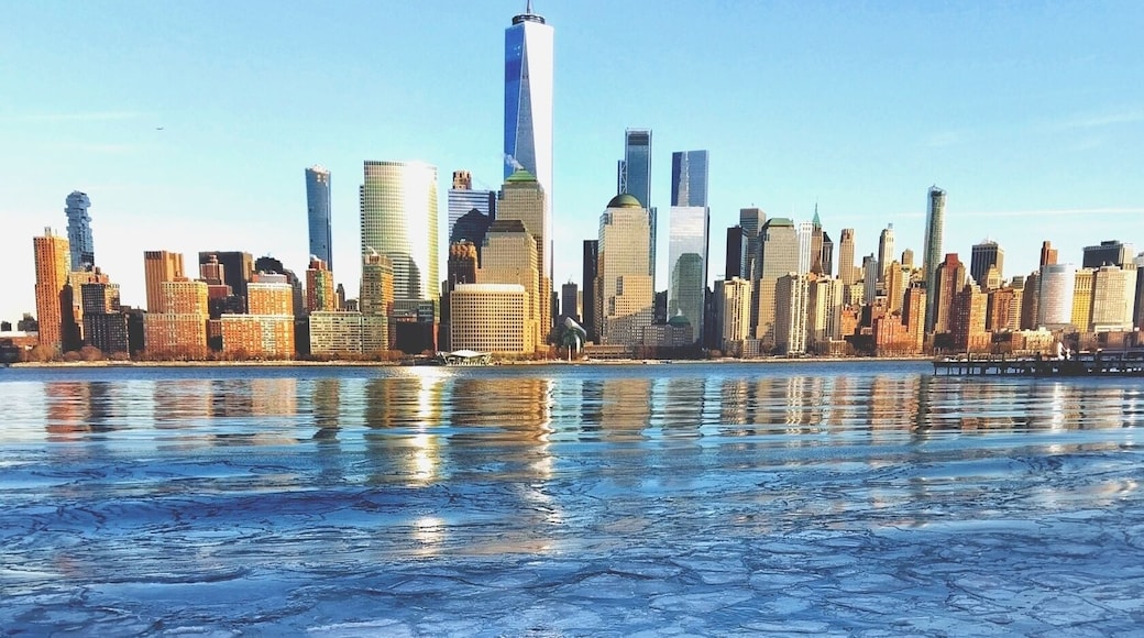 The Hudson freeze in Jan 2018 due to the extreme cold