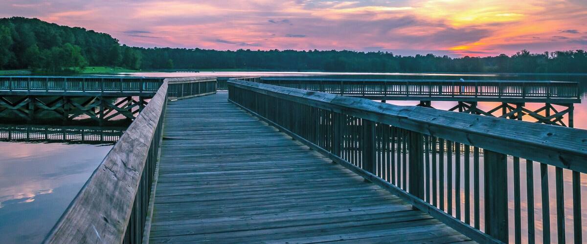 Beautiful Lake park  for boat riding, hiking, jogging, fishing, picnic and relax and watch the sunset.