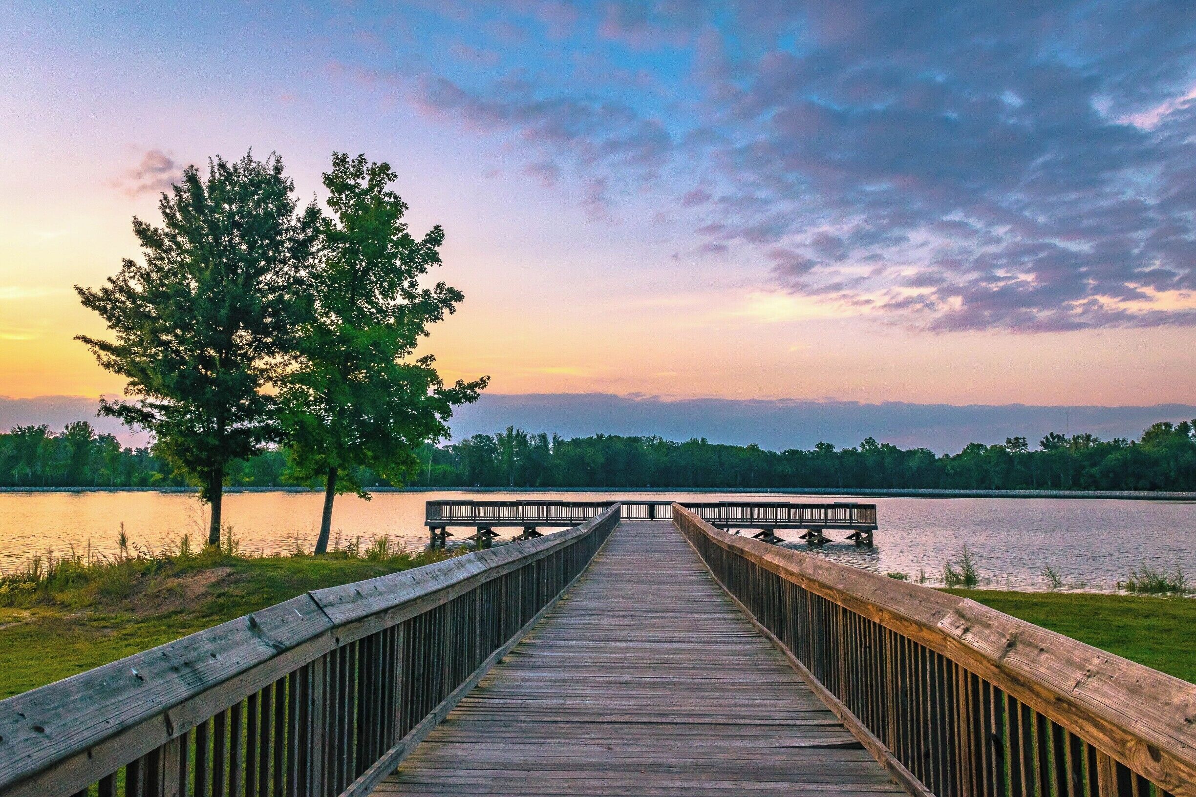 Beautiful Lake park  for boat riding, hiking, jogging, fishing, and picnic.
