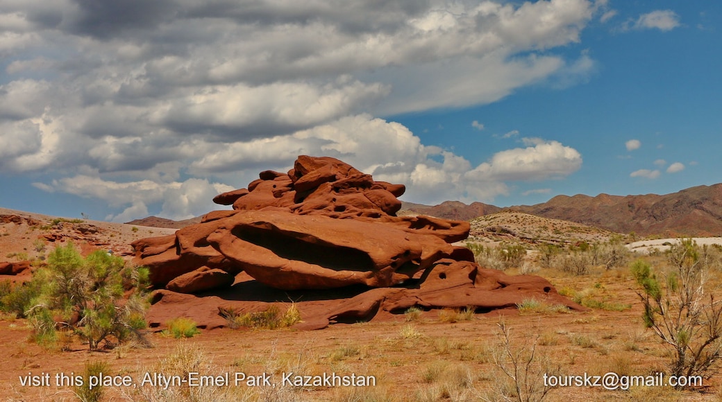 Слово "катты" (крепкий; сильный; резкий) в давние времена в казахском литературном языке произносилось как "кату".
На фото фрагмент хребта Катутау. Находится на границе Кербулакского и Панфиловского районов к северо-западу от горы Актау.
The word "katty" (strong; strong; sharp) in ancient times in the Kazakh literary language was pronounced as "katu".
In the photo is a fragment of the Katutau ridge. It is located on the border of Kerbulak and Panfilov districts northwest of Aktau mountain.