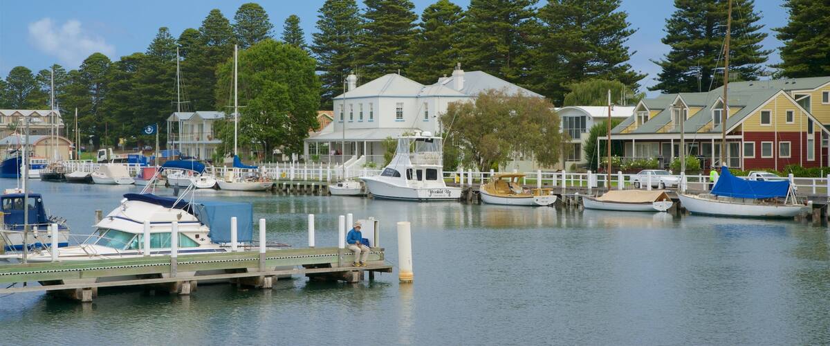 Port Fairy montrant baie ou port