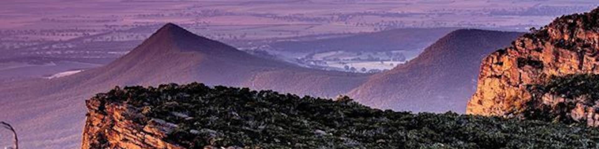 The top of the #Grampians is a spectacular part of the world! This one taken from the highest point; Mt William at #sunrise. #STimages2016roadtrip #HowsTheView? @daily_life_of_stimages #seeaustralia 🙏