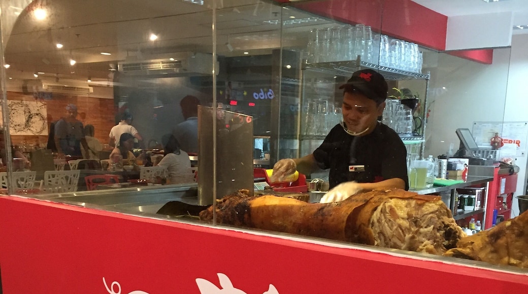 Anthony Bourdain approved lechon. If you into whole grilled pig then it's sinful not to try this. There's many branches across the city.