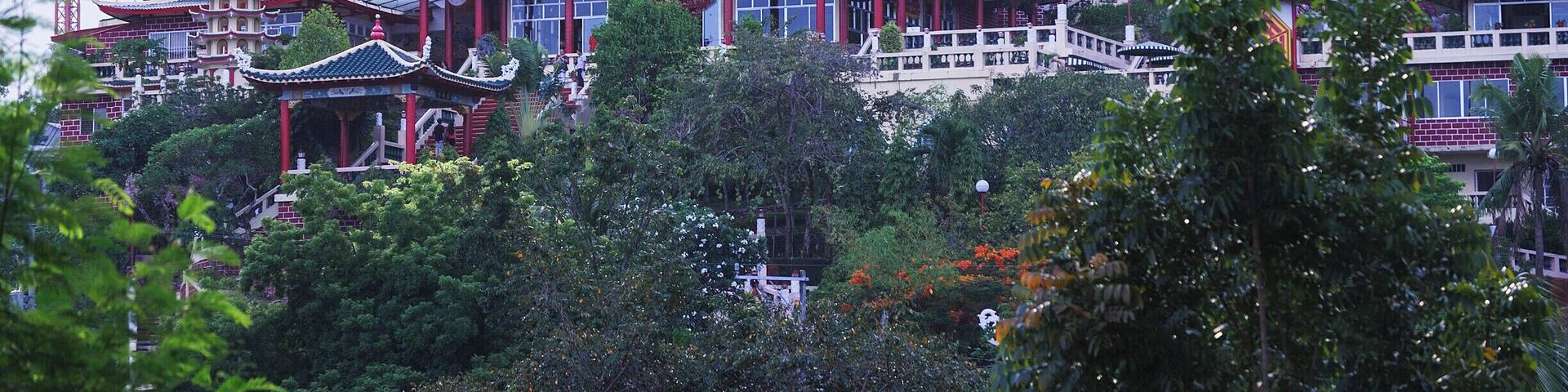 Open to the worshipers and non-worshipers alike, this temple is a towering, multi-tiered, multi-hued attraction accessible by three separate winding routes, and built by Cebu's Chinese community. #roadtrip