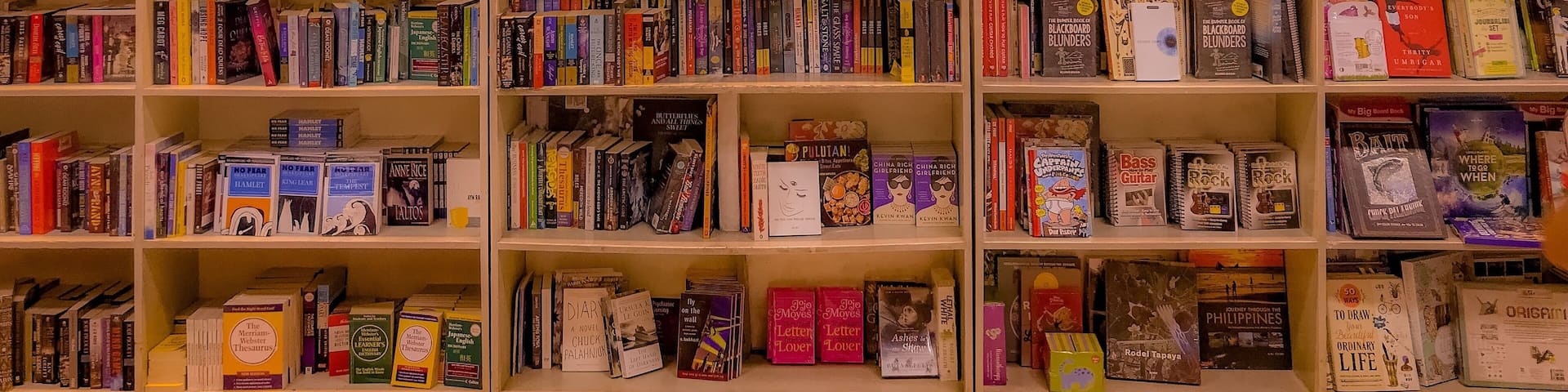 I am not yet done for the day! 😃
Today has been an interesting walk... my happy feet seems to know where the most happening place is and found myself at another happy place! National Bookstore in Mango Avenue 😃 where they are currently having their 2019 Book Binge Bazaar. I immediately sent photos and sale alert to my fellow bookworms who might also want to take this book binge opportunity ☺️
#ginnysjournal #bookworm #booklover #happyplace #happyfeet