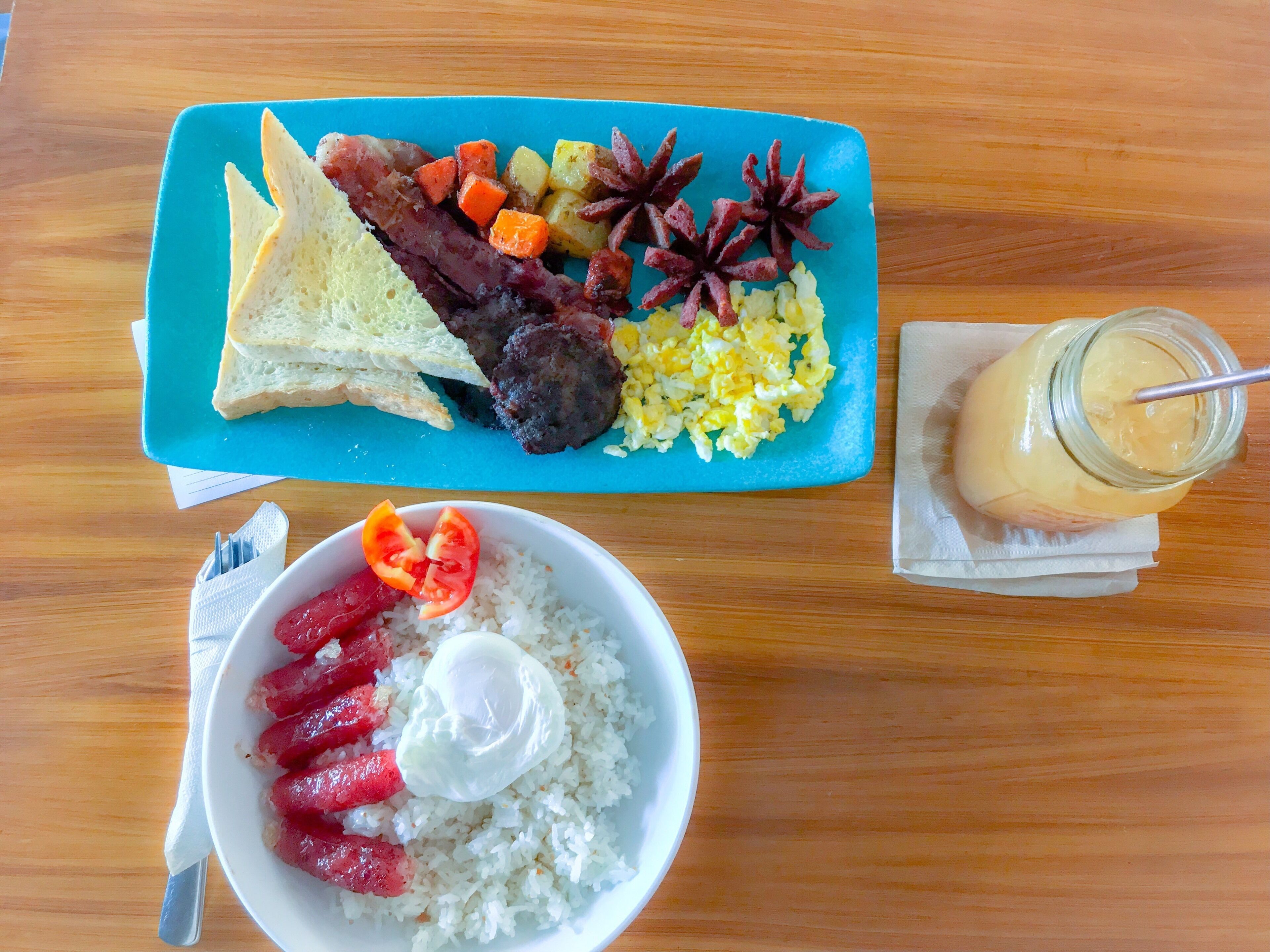 A Sunday brunch that brings good friends together.
When you feel that Chorizo Rice with poached egg isn’t enough, you can always have the Bicester Breakfast on the side. What is it you ask? Wellll...it’s a breakfast platter of sausage, strips of bacon, potatoes and carrots, and toasted bread 😅
And since we can truly feel the summer heat from this side of the world, pair this sumptuous meal with iced coffee 👌🏼 yum! 😋 oh, and they provided a stainless steel straw with this drink, I’m loving this place already. gotta try this!

#TroverFoodies #ginnysjournal #Cebuseries #heavymeal