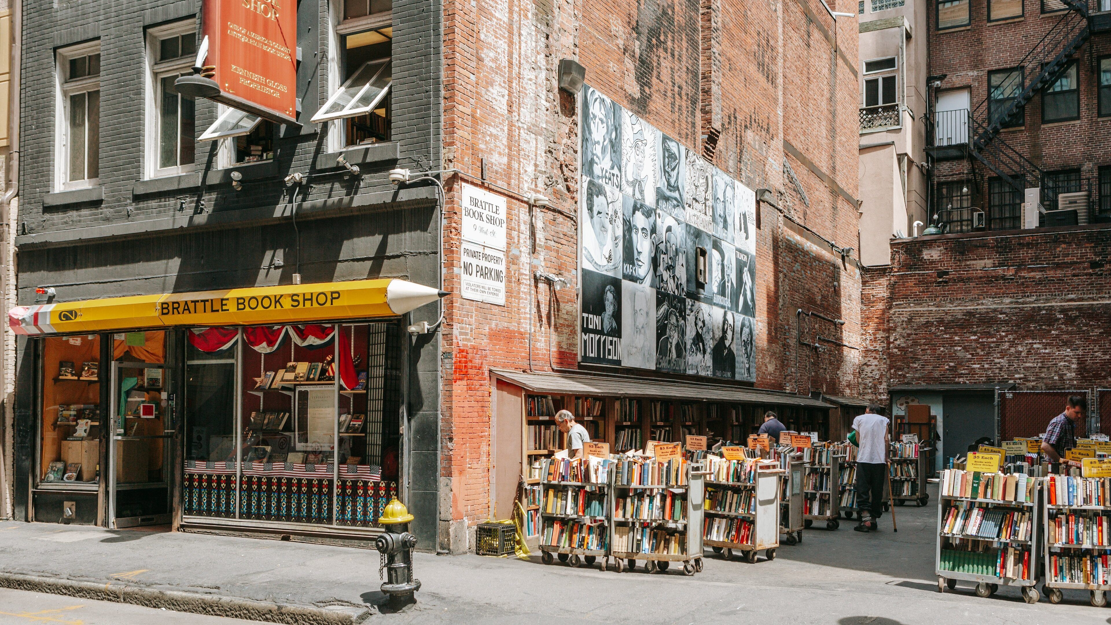 Theatre District which includes street scenes