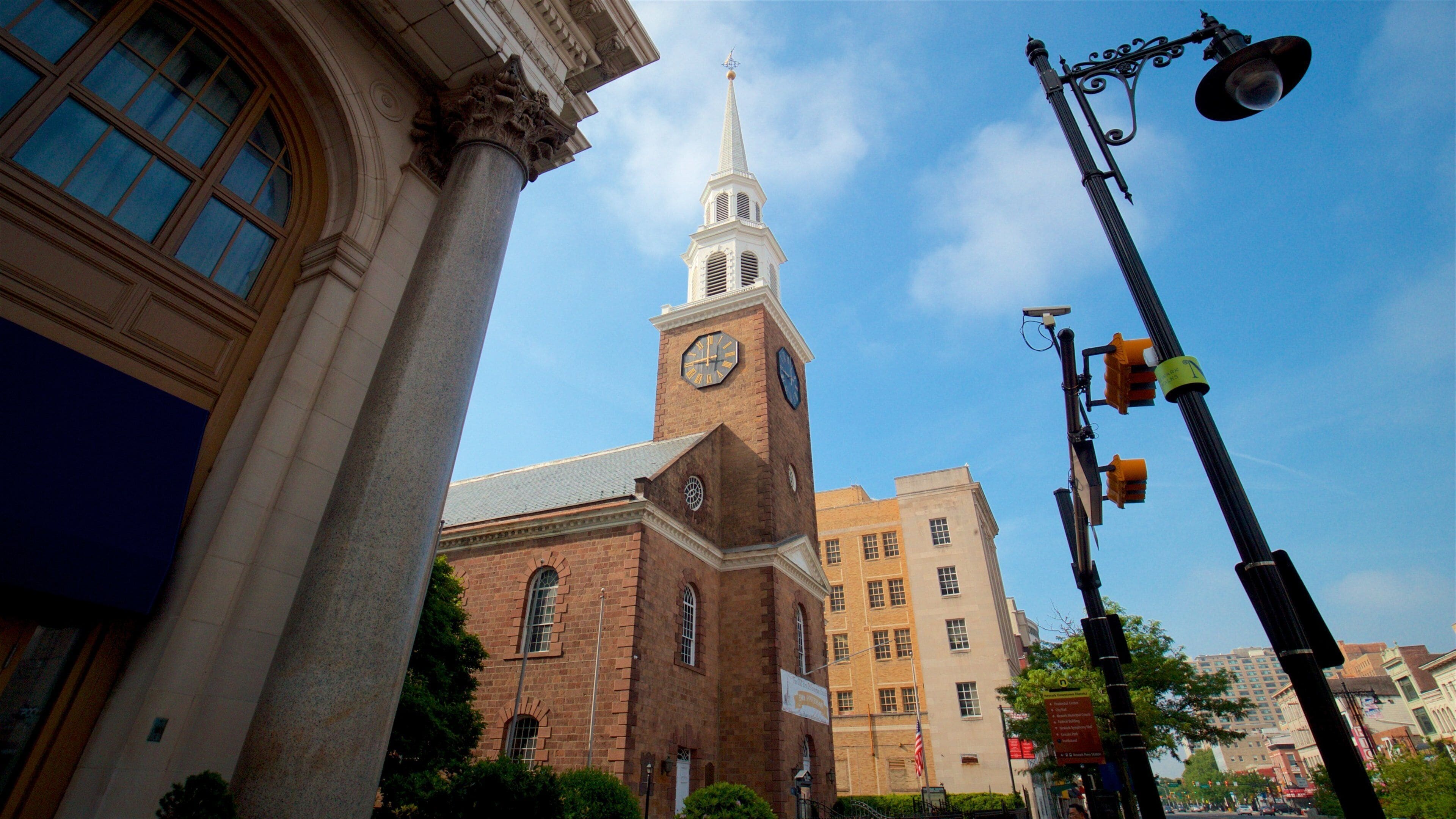 Newark which includes heritage elements, a church or cathedral and a city